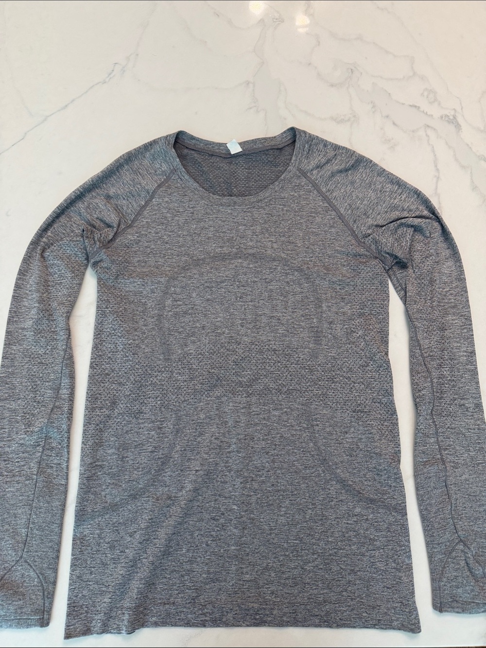 lululemon athletica Gray Heather Long Sleeve Swiftly Tech Top